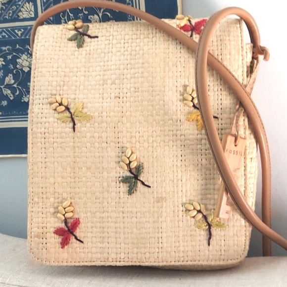 Fossil Bags Vintage Fossil Straw Beaded Floral Embroidered Leather